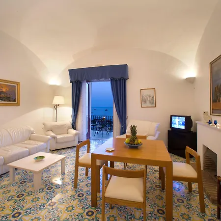La Caravella Di - Relais, & Residences 3* Позитано