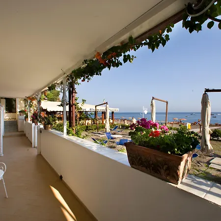 Апарт-отель La Caravella Di - Relais, & Residences 3*