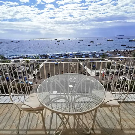 Apartahotel La Caravella Di - Relais, & Residences Positano