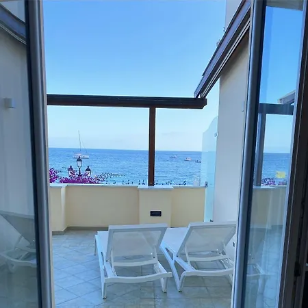 La Caravella Di - Relais, & Residences 3* بوسيتانو