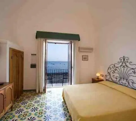 Apartahotel La Caravella Di - Relais, & Residences