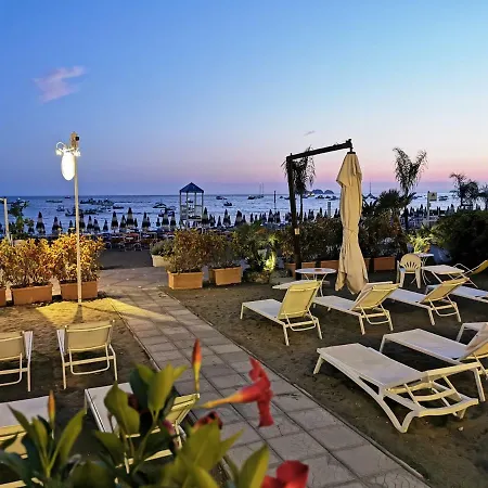La Caravella Di - Relais, & Residences Ποζιτάνο
