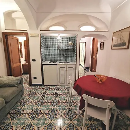 Apartahotel La Caravella Di - Relais, & Residences Positano